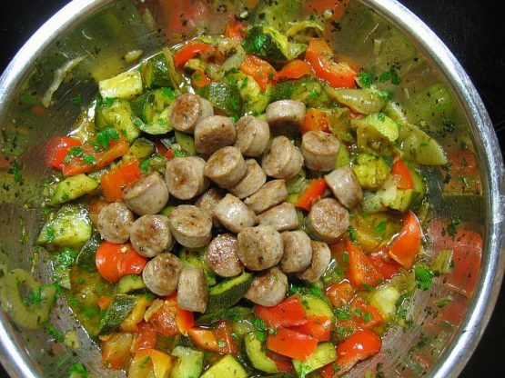 Simple Food – Gemüsepfanne mit Thüringer Rostbratwurst