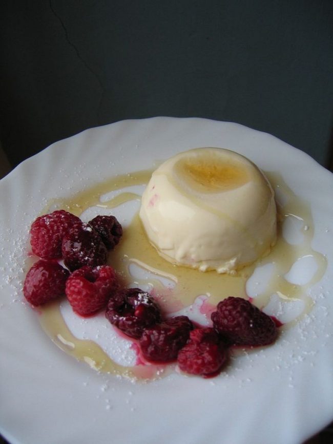 Panna cotta – Gestürzte Sahnecreme