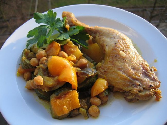 Hühnerbein nach marokkanischem Rezept ist ausgesprochen schmackhat und eine gute Abwechslung auf dem Tisch.