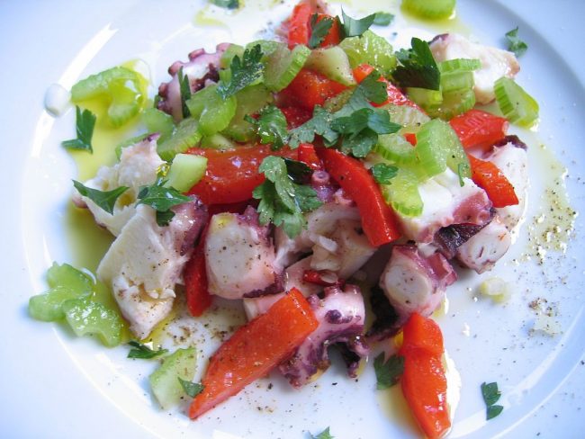 Pulposalat mit feinem Gemüse