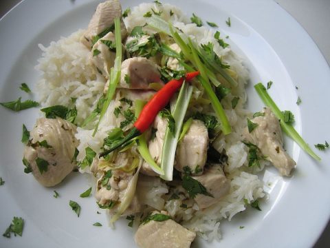 Hähnchenbrüstchen mit Limette und Kokosmilch