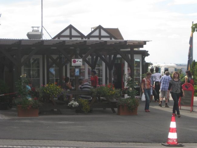 Imbiss an der Autobahn Imbiss an der Autobahn