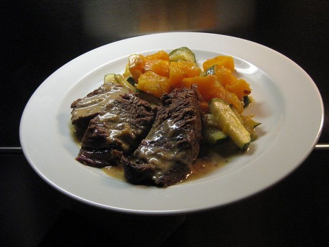 Wade vom Rind mit Kürbisgemüse ist ein Genuss und das Fleisch Butterzart.