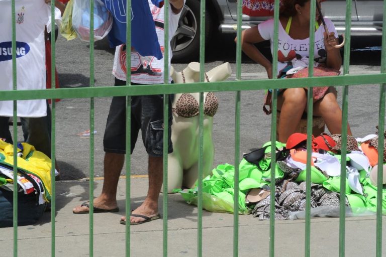Straße in Fortaleza - Kleidermarkt
