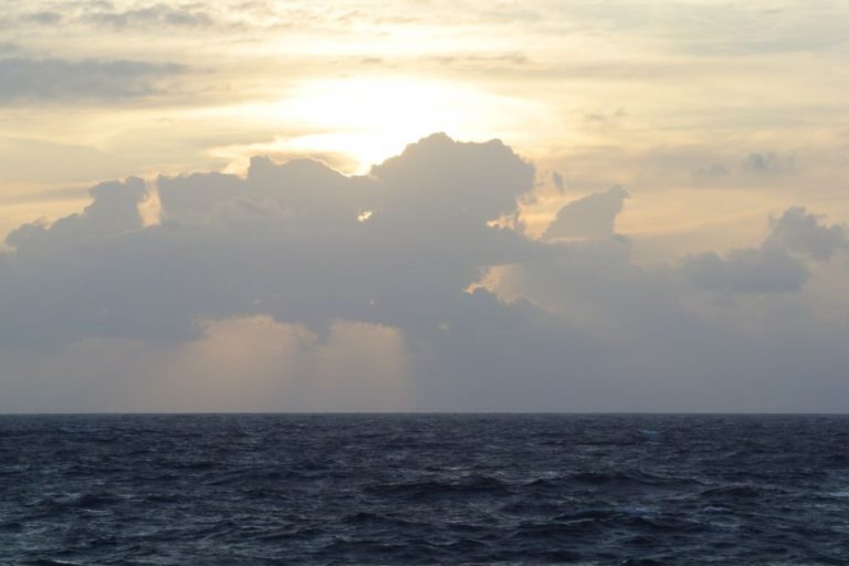 Die Suez Kanalpassage ist ein besonderes Ereignis auch wegen der Veränderung des Klimas