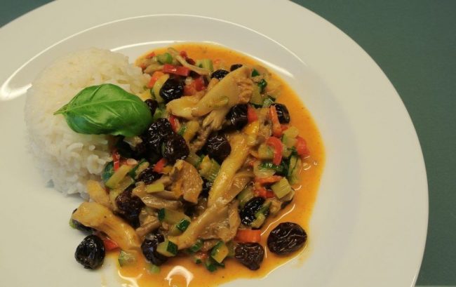 Asiatisch - Griechisches Feuergemüse ist ein Rezept zwischen süß und scharf.