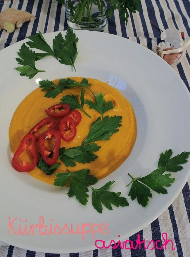 Kürbissuppe asiatisch – vegan und Scharf immer ein Renner und gesund dazu.