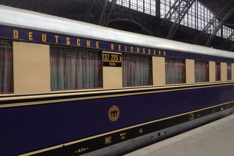 Der Literaturagent ist eine Glosse die auf dem Leipziger Hauptbahnhof spielt