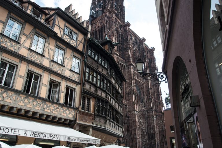 Straßburg ohne Nippes wäre schöner denn sie verschandeln das Stadtbild