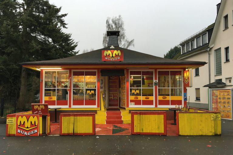 Der Exodus von McDonalds in Bad Laasphe ist eine Glosse zur Imbisskultur.