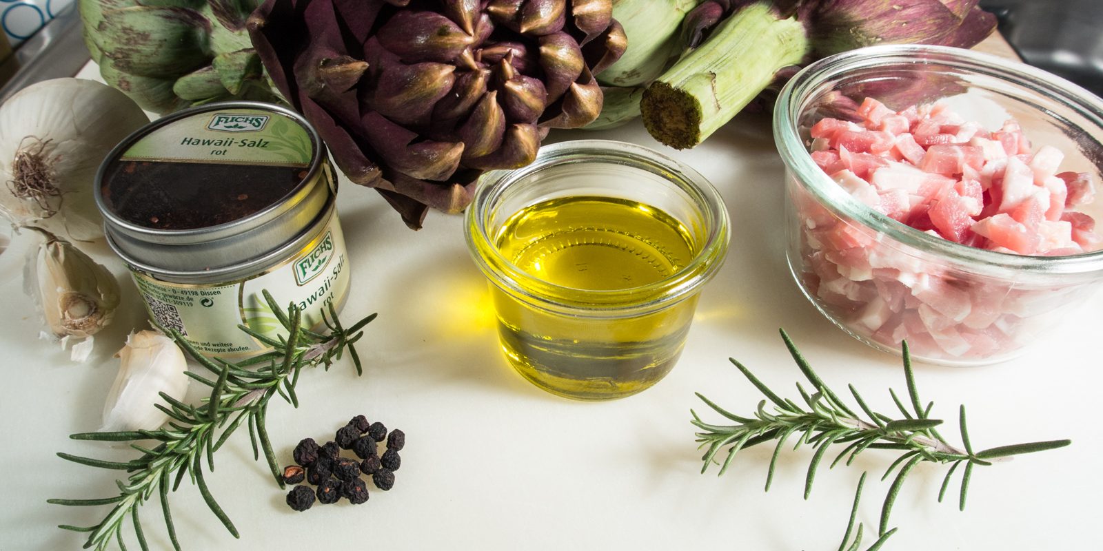 Artischocken, Speck und Nudeln Zutaten Artischocken, Speck und Nudeln die Zutaten