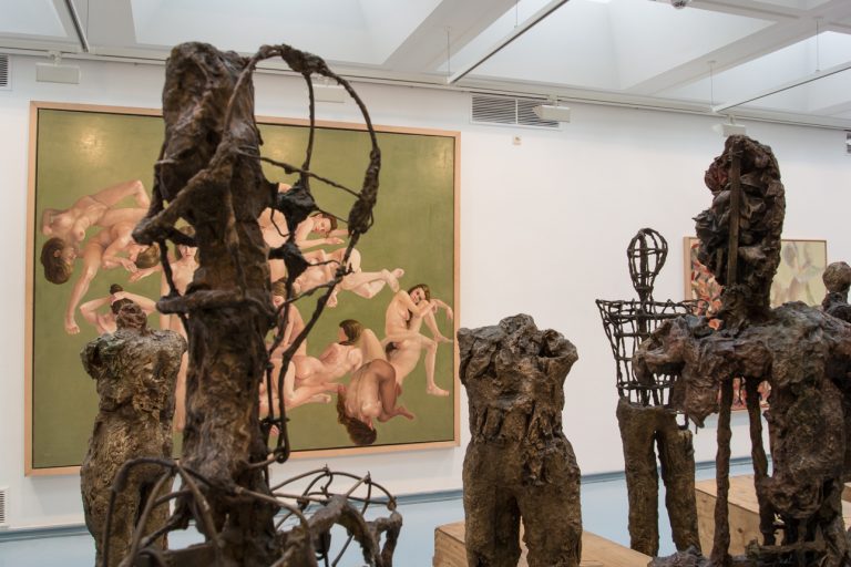 Morbide Details in der Ausstellung