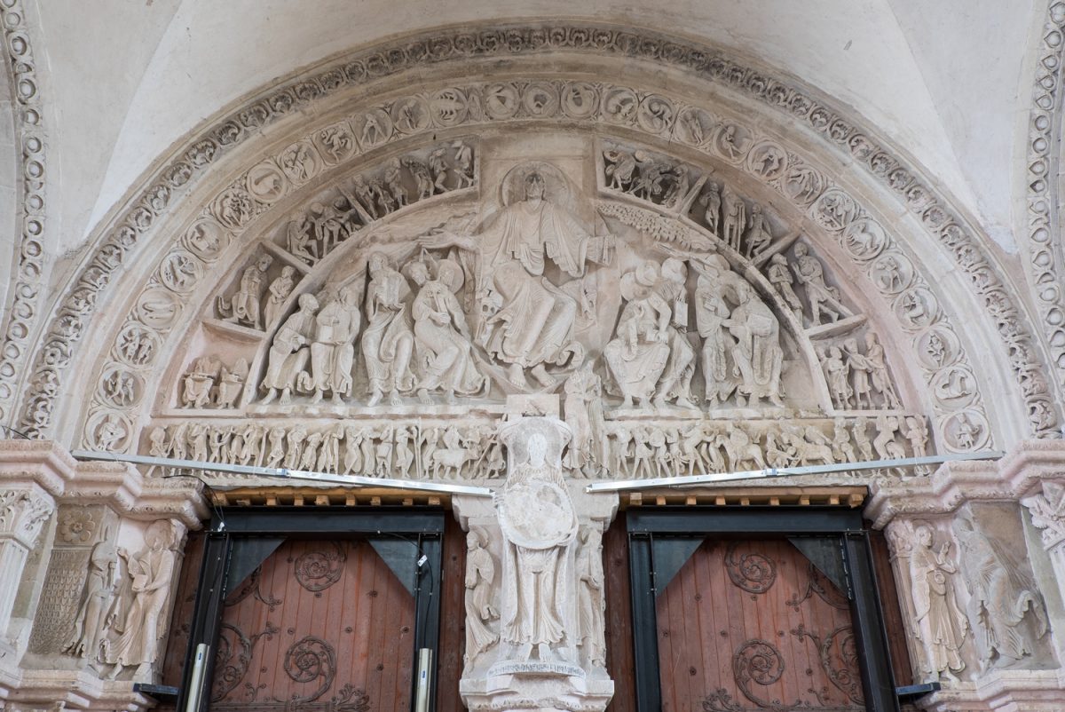 Ste-Marie-Madeleine Vézelay Relief Vorkirche