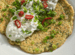 Eierkuchen mit Quinoa und Gurkenquark und Peperoni