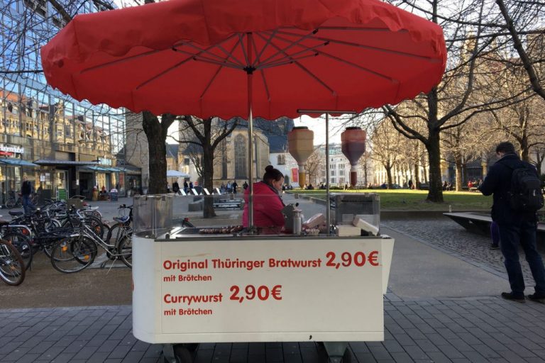 Bratwurststand Petersstrasse nahe Curry Cult