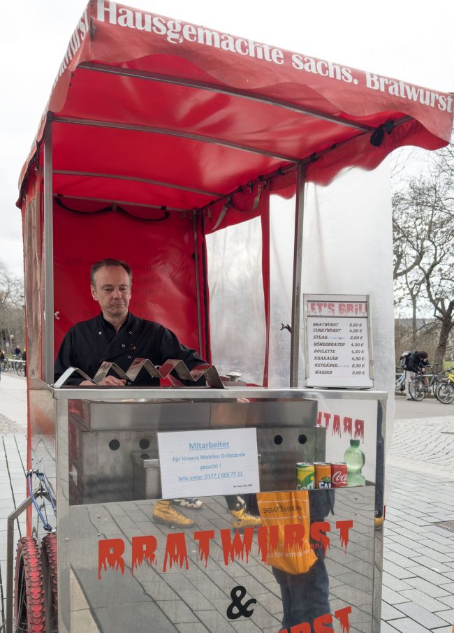 Endlich mal keine Thüringer sondern sächsische Bratwurst. Denn die Thüringer ist zur Massenware verkommen.