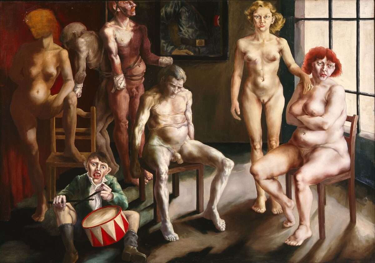 Großformatiges Gemälde mit mehreren nackten und teils verletzten Figuren in einem Innenraum, darunter ein Trommler im Vordergrund, Arbeit von Thomas Gatzemeier über Diktatur und Gewalt.