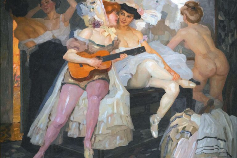 Großformatiges Gemälde „Hinter den Kulissen“ von Leo Putz mit Tänzerinnen, Theateratmosphäre und nackten weiblichen Figuren.